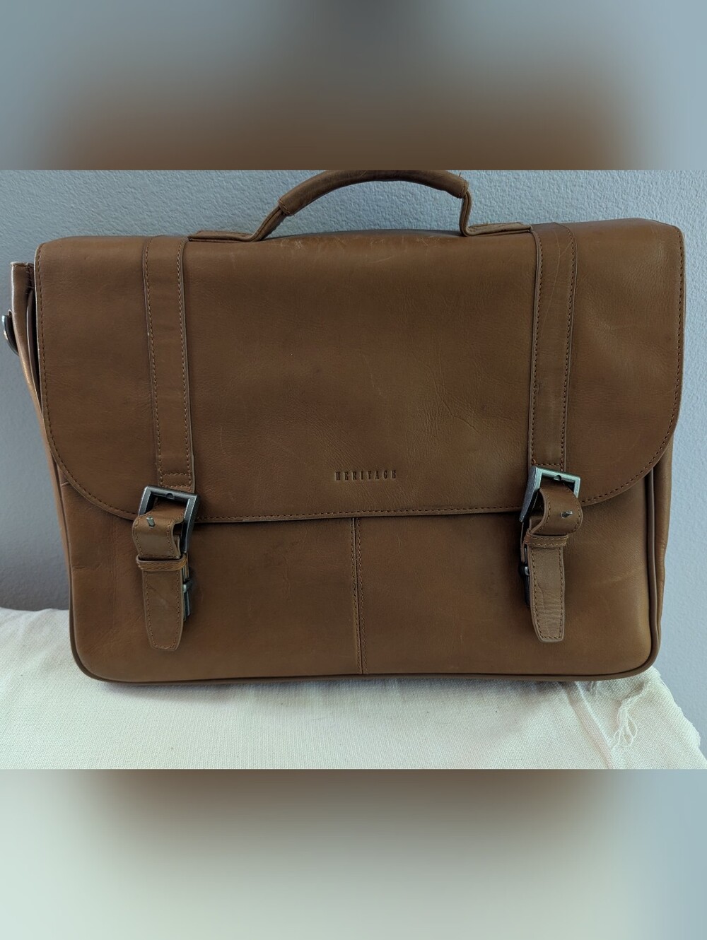 Heritage Colombian Genuine Leather 16" Vintage Briefcase - Cognac